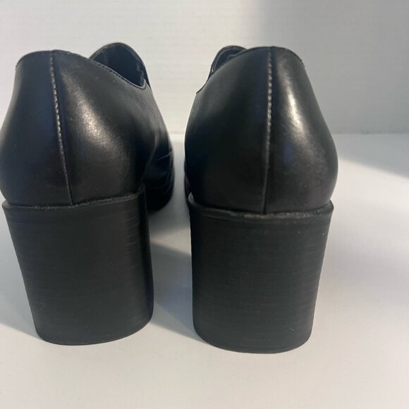 Black Leather Square Toe Slip-On Heeled Shoes Size 8 Womens - Picture 2 of 4